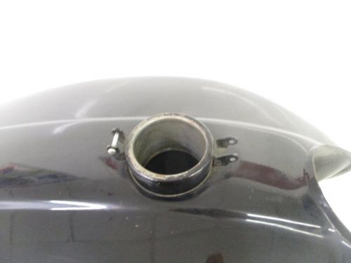 75 suzuki gt 550 triple gas fuel tank 44110-33010-13l 1975