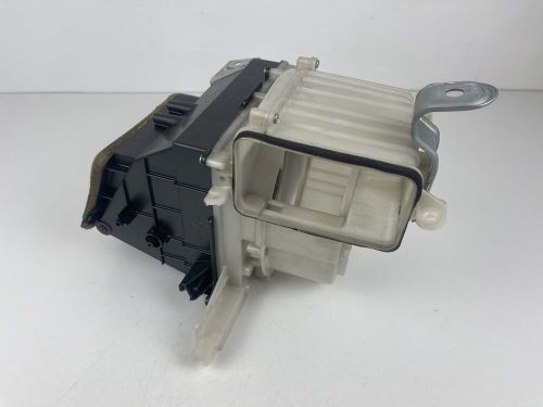 02-08 honda jazz 1.4l mk1 blower motor housing box vent cavity