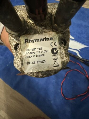 Raymarine m81120 hydraulic reversing pump