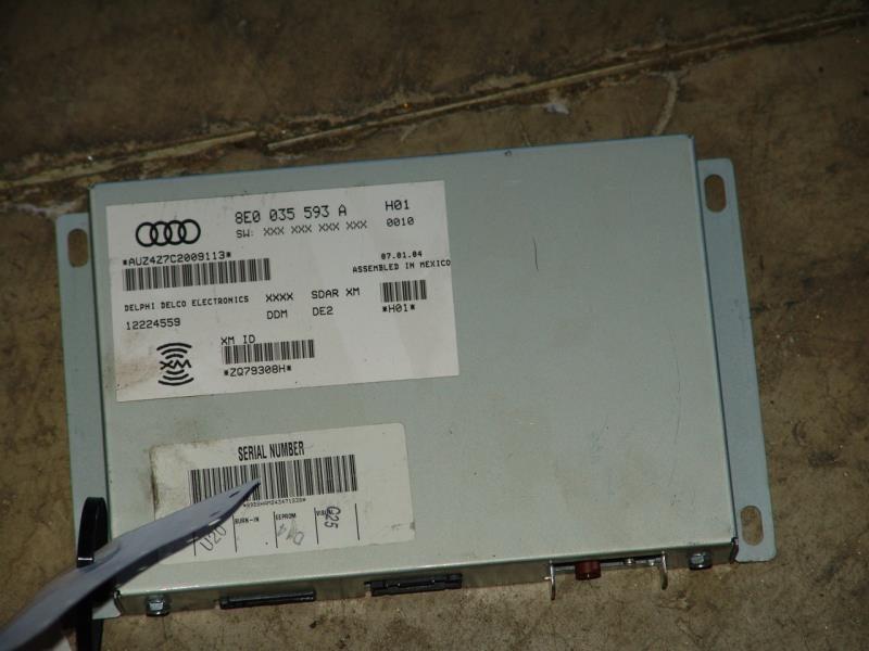 04 audi a4 xm audio radio stereo player antenna control module 8e0035593a