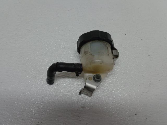 2001 2002 suzuki gsxr 1000 front brake fluid reservoir oem free shipping z195