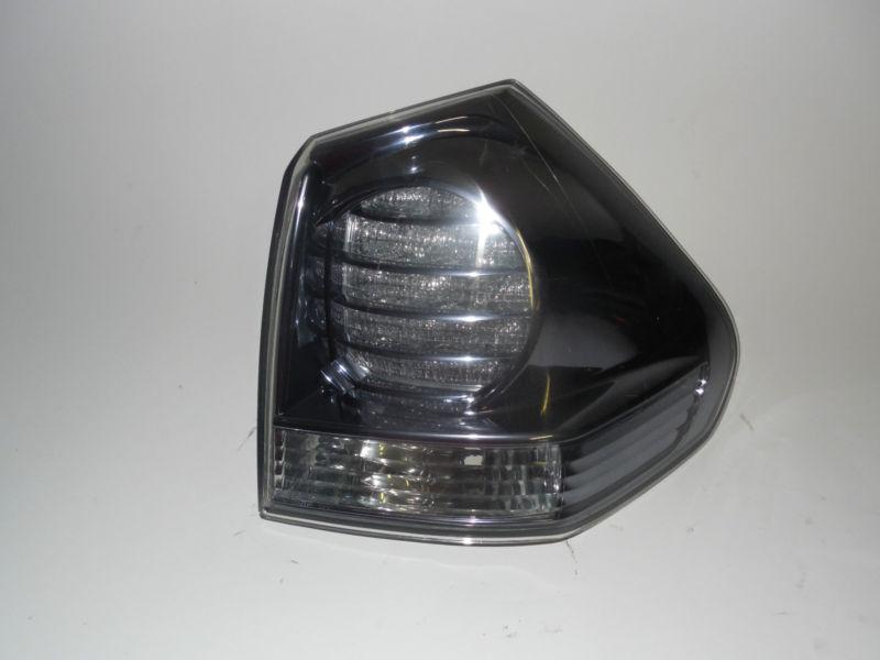 08 09 lexus rx400h oem right tail light nice!