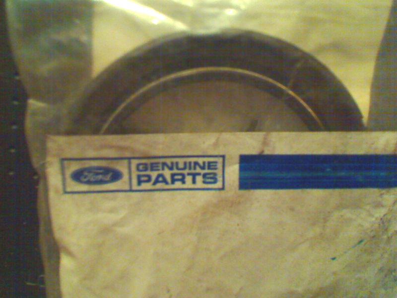 New oem ford 4.0l crankshaft seal 5h2z6700aa explorer mustang ranger e6tz6700a