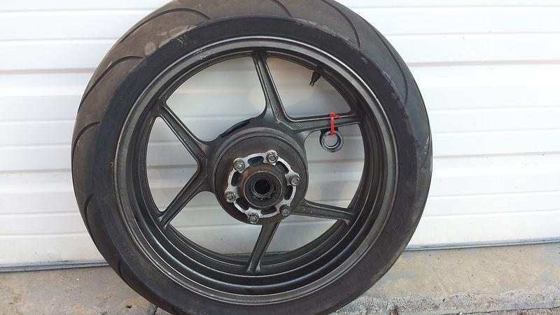 2005 kawasaki zx6r rear wheel and  michelin tire oem 180/55/17 with hub oem