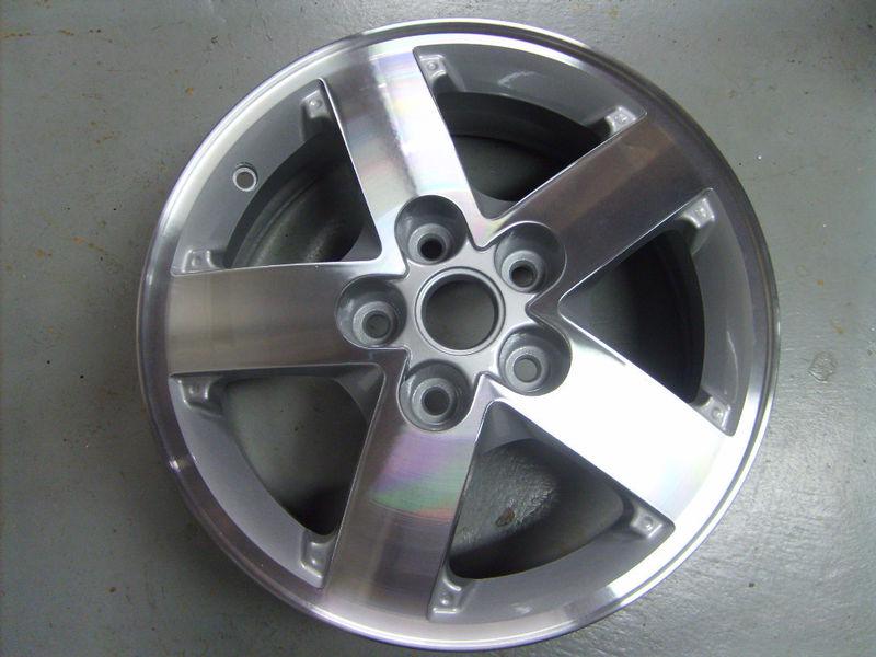 2005-2007 saturn vue wheel, 16x6.5, 5 spoke machined/silver