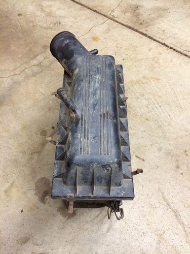 Jeep wrangler yj 4.0 air filter box assembly 91- 95