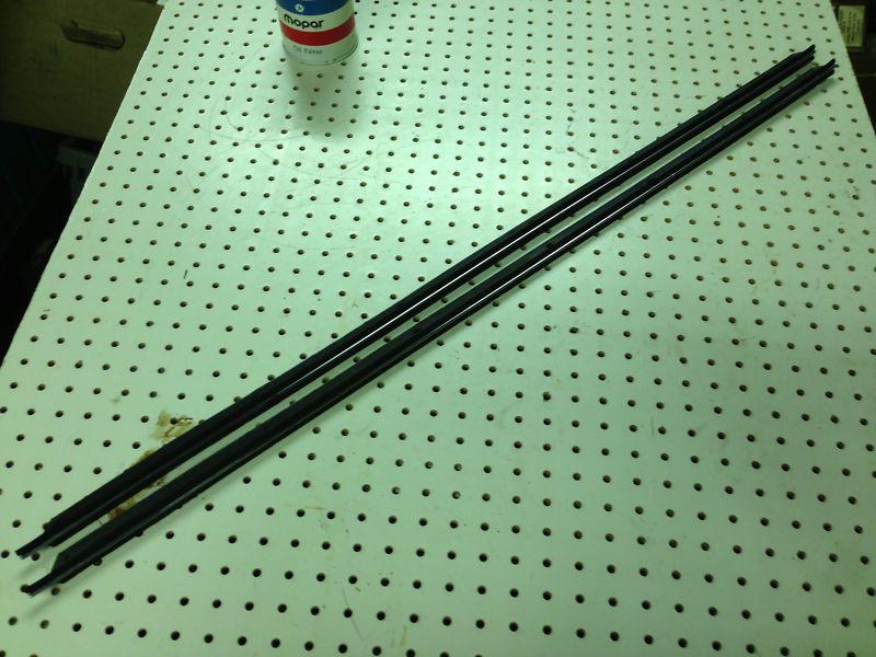 Nos cadillac  gm door felt weatherstrips eldarado develle 67 68 ?