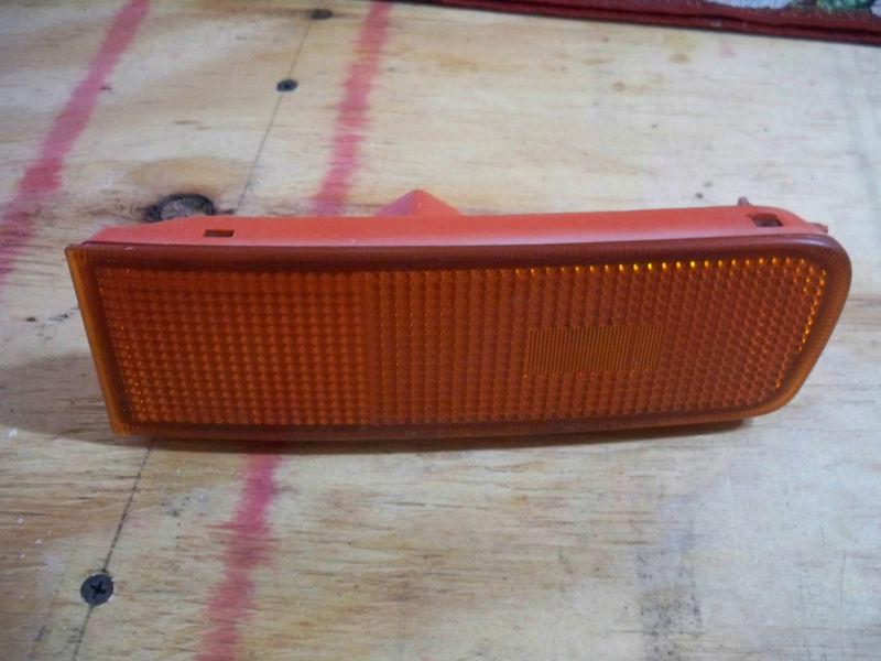 Nissan maxima left outer turn signal light assembly 1996-1999