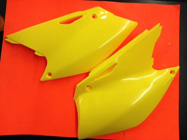 2004-2006 suzuki rmz 250 side panels, yellow. new! acerbis. new! 04, 05, 06 rmz