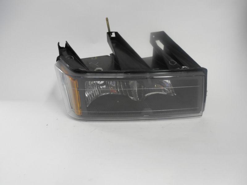 04 05 06 07 08 09 2010 chevrolet colorado oem right headlight nice! 