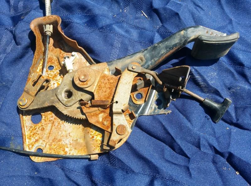 1986 1987 1988 1989 1990 1991 ford ranger bronco ii - e brake / hood release