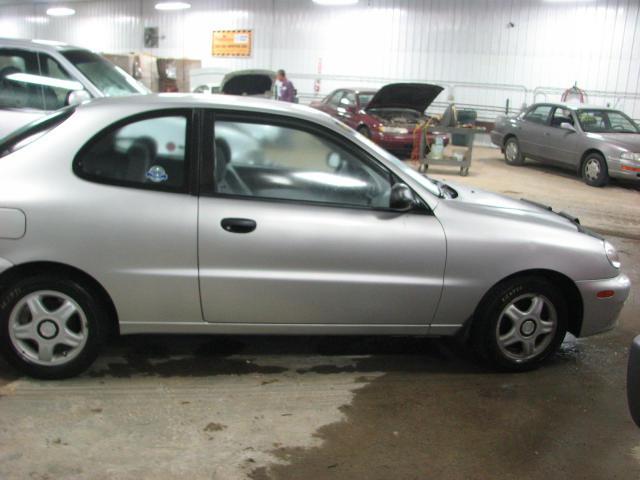 2001 daewoo lanos 73821 miles front door right 1717762