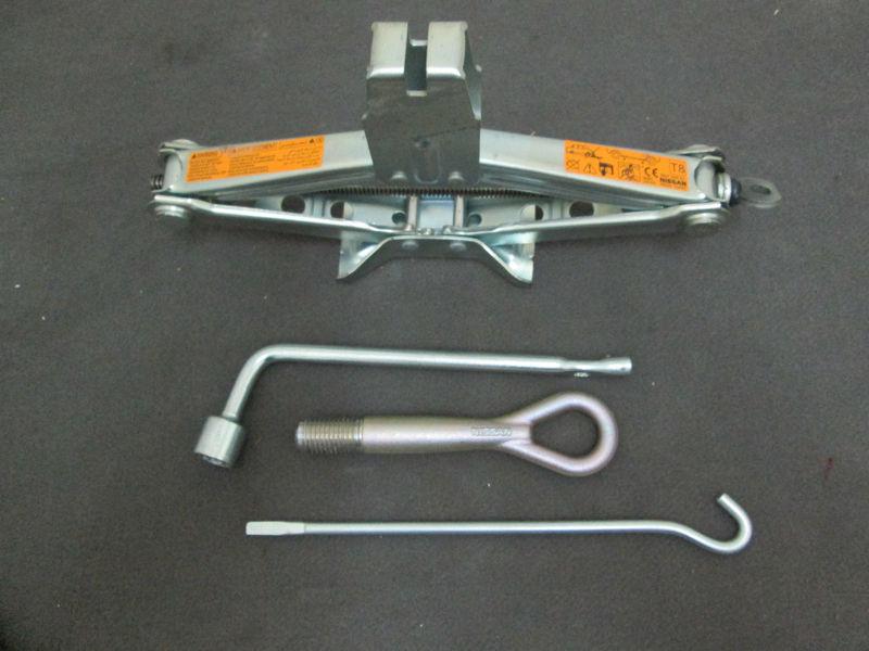 2009 nissan rogue jack and tools kit lug wrench kit fits murano oem 