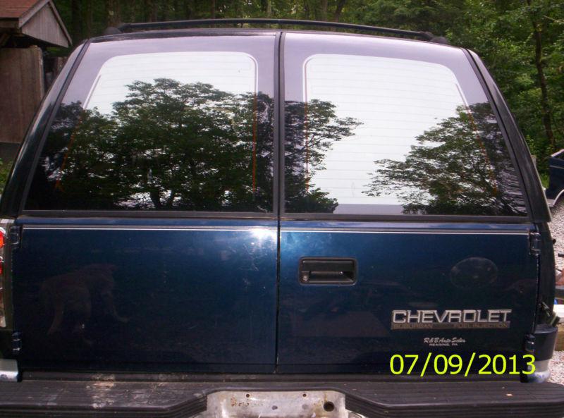 Chevy suburban barn doors, 1992-2000 suburban/yukon/escalade/tahoe barn doors