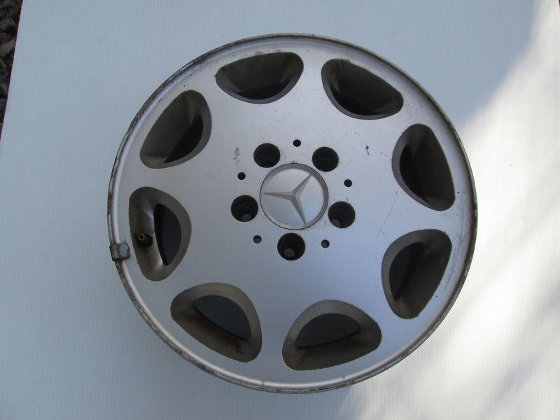 94 mercedes e320 e420 e500 15 x 6.5 oem  wheel rim 124 type 8 hole our stock#mb3