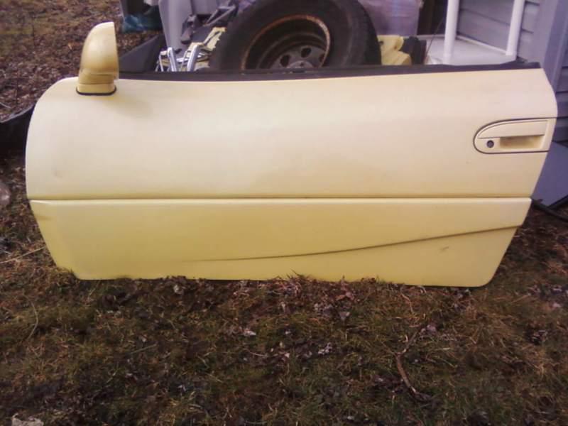 91-94 95 96 97 98 99 3000gt/stealth drivers & passenger pearl yellow doors