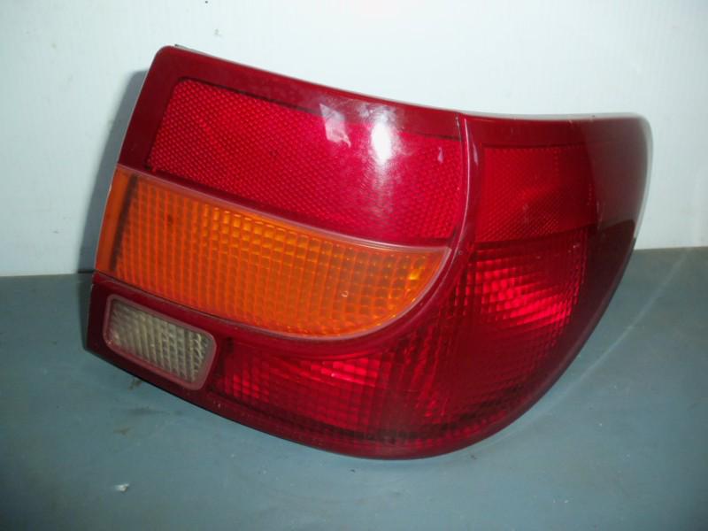 00 01 02 saturn s series sedan right tail light passenger side