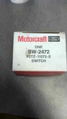 New in box motorcraft ford f-150 sw-2472 ignition starter switch f2tz-11572-e 