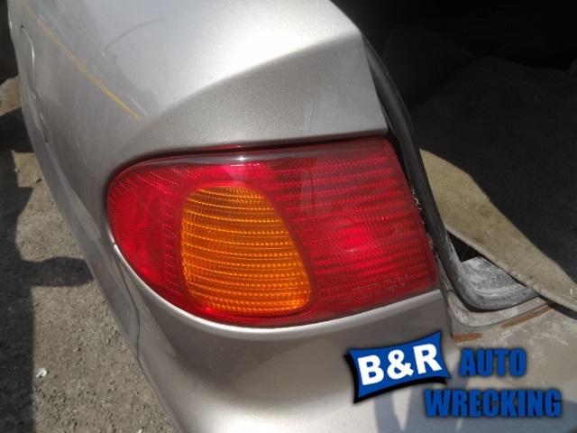 Left taillight for 98 99 00 01 02 toyota corolla ~   4805421