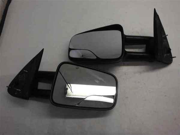 Aftermarket pair manual door mirrors for 2004 silverado