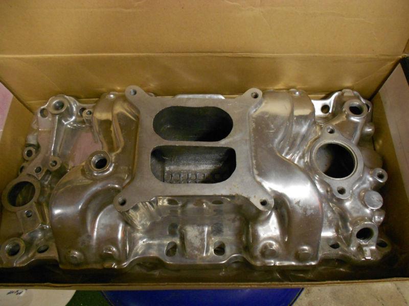 Sbchevy aluminum intake manifold typhoon polished 52020