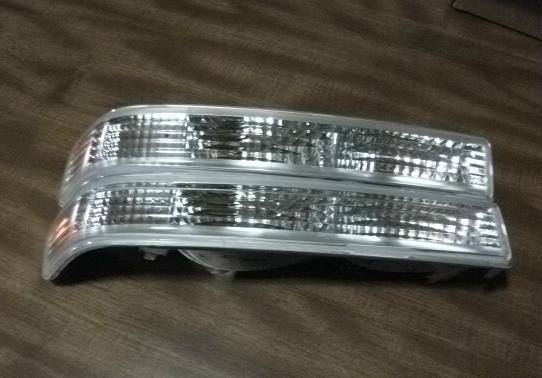 Chevy/gmc 98-04 s10 blazer sonoma bumper lights corner signal lamp clear