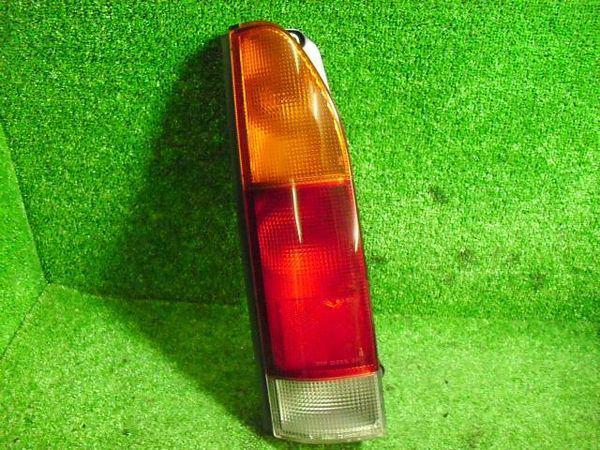 Daihatsu atrai 7 2001 rear left combination lamp [8915600]