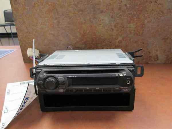 Sony cd radio player cdx-gt110 lkq