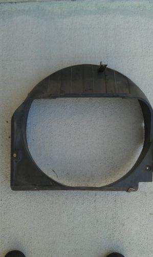 1988 nissan 300zx upper radiator fan shroud 