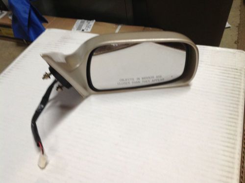 98 99 00 01 toyota camry passenger side door rear view mirror gold