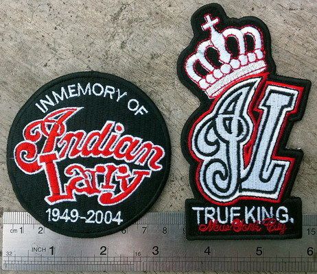 2x in memory of indian 1949 2004 patch the legend larry