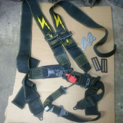 Impact 5  point harness latch style black expired