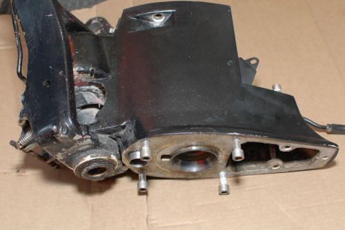 Volvo penta aq 280 275 270 250 200 intermediate housing unit