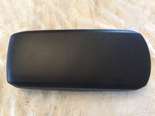 2010 ford focus center console lid armrest black