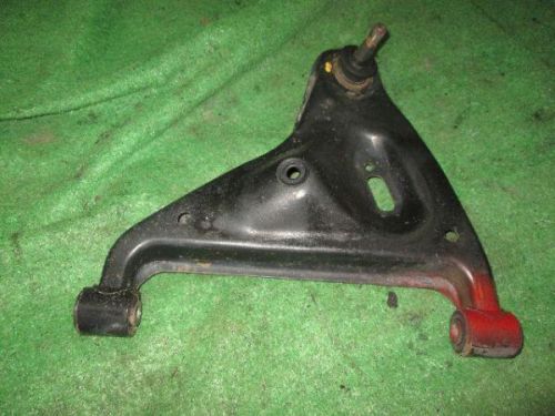 Nissan skyline 1998 rear right lower arm [9851820]