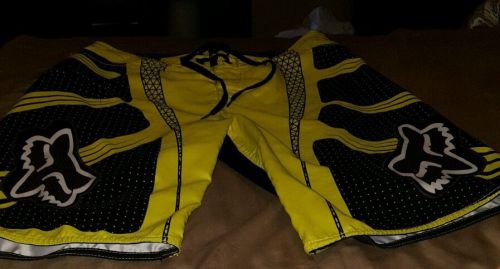 Fox racing mens boardshorts yellow/black 30