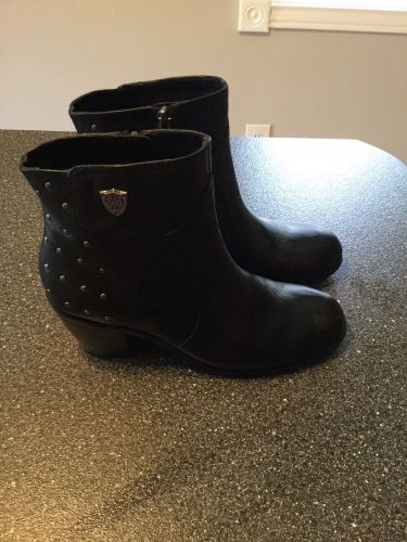 Harley ladies boots. size 8.  like new