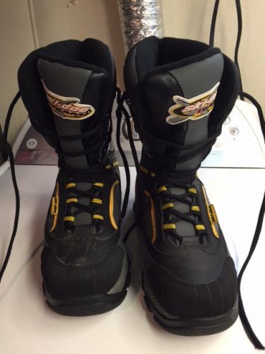 Ski doo boots ultra nice ski-doo boots xteam size 7 snowmobile boots super nice