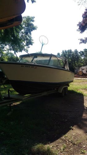 1976 bertram moppie 26 and trailer no motors