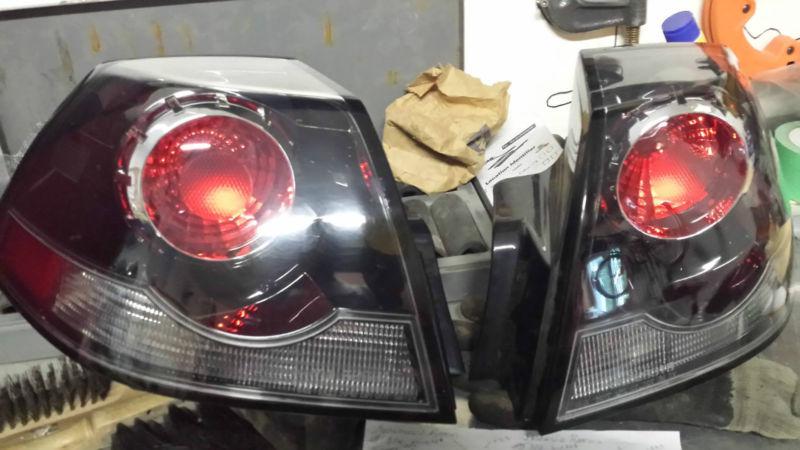 Pontiac g8 base, gt & gxp lh tail light 