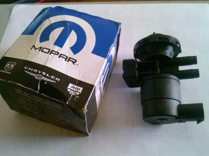 New oem - mopar - 4669475 - vapor canister purge solenoid 