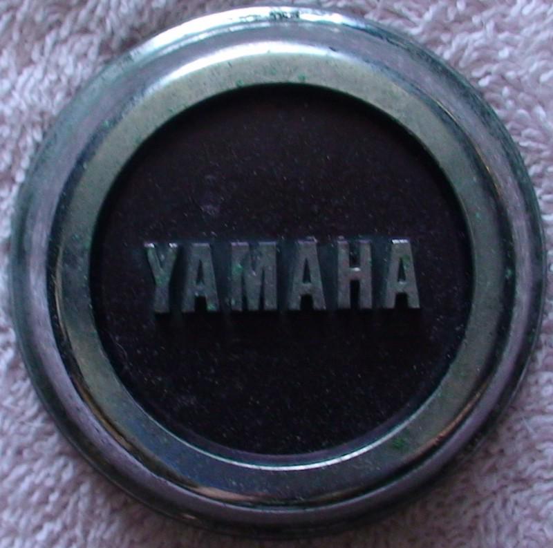 Yamaha riva 180 xc180 front wheel axle cover hub cap 