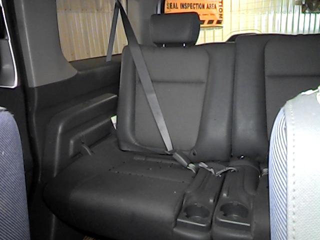 2003 honda element rear seat belt & retractor only rh passenger gray