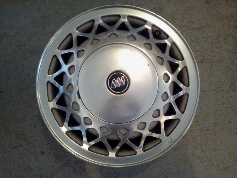 * 15 inch factory alloy rim - buick park avenue / 1991-1996