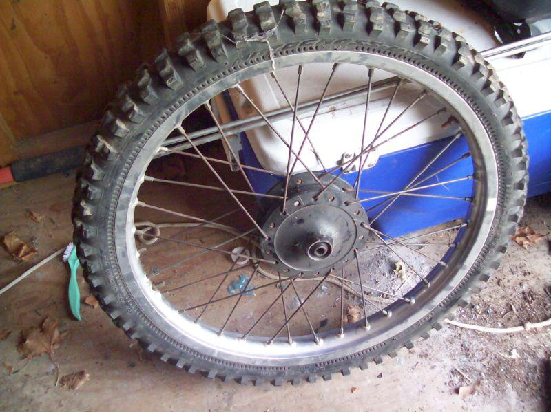 79 suzuki rm 100/125 front wheel !!  (look free shipping)