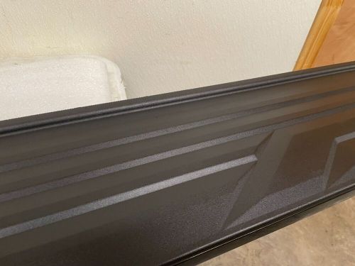 21-24 genuine oem tahoe left driver side running board with black stripe