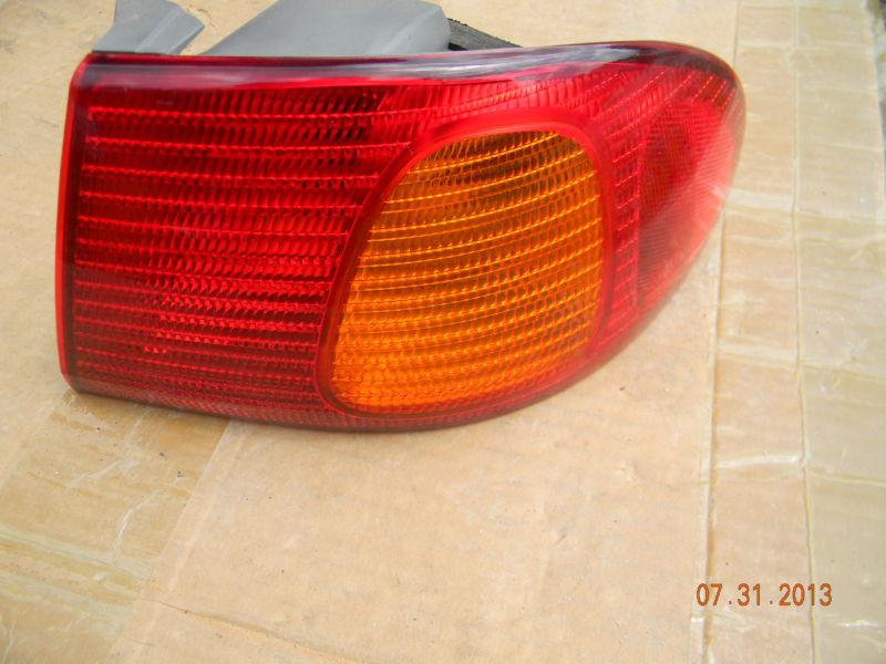 1998 toyota corolla right tail light tail lite passenger side