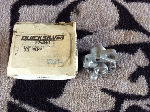 Mariner / mercury outboard oil pump 825456t1