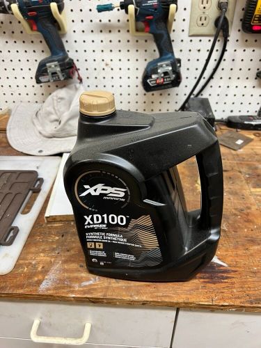 Johnson evinrude/omc  oem xps marine xd100 oil gallon 0779711, 779711, 0764357