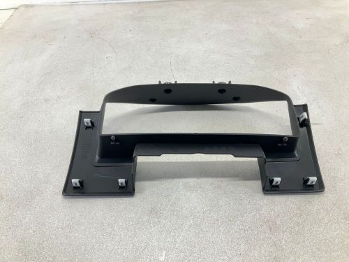 13-19 dodge ram 1500 dash instrument cluster speedometer trim bezel oem